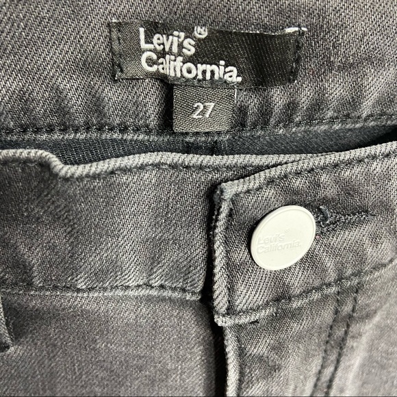 Levi’s California. Size 27 Black Denim Cut Off Bermuda Shorts - Picture 3 of 4